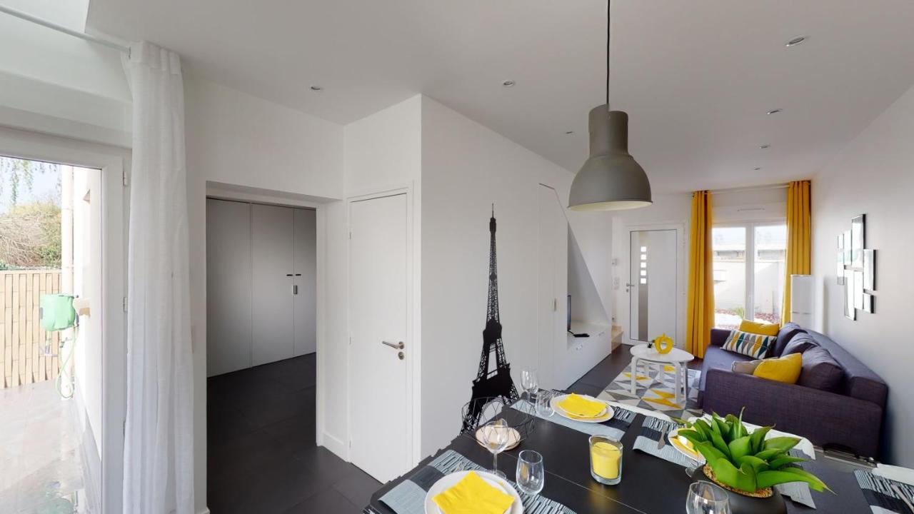 Vila Paris House Villejust Exteriér fotografie