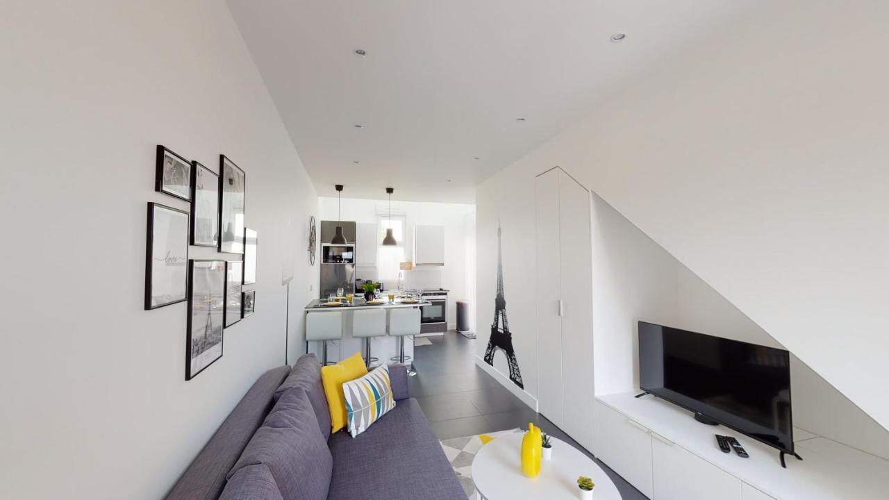 Vila Paris House Villejust Exteriér fotografie