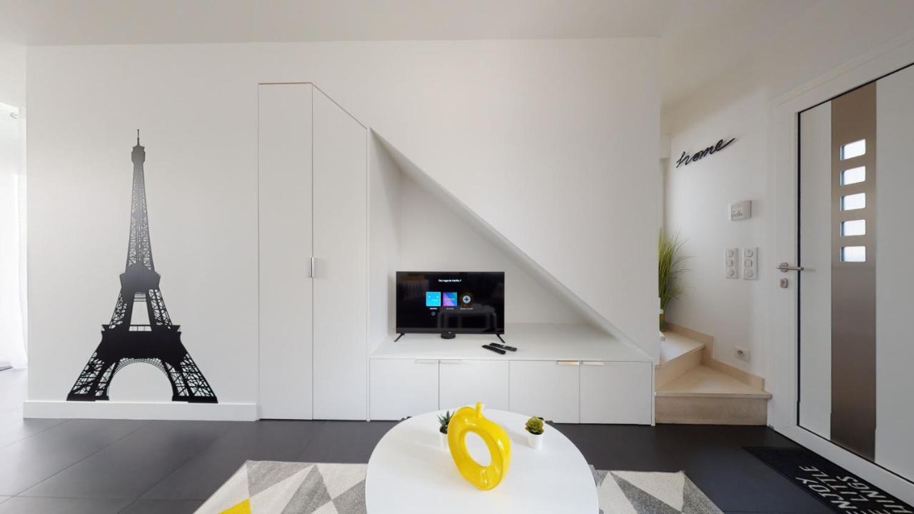 Vila Paris House Villejust Exteriér fotografie